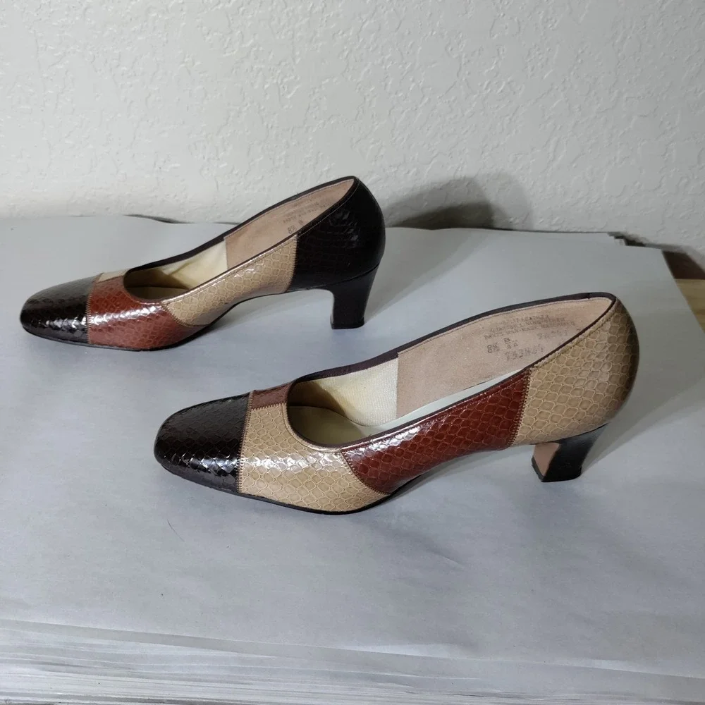 Naturalizer Vintage Patchwork Snakeskin Pumps Brown Tan Cognac Heels 8.5 B/AA